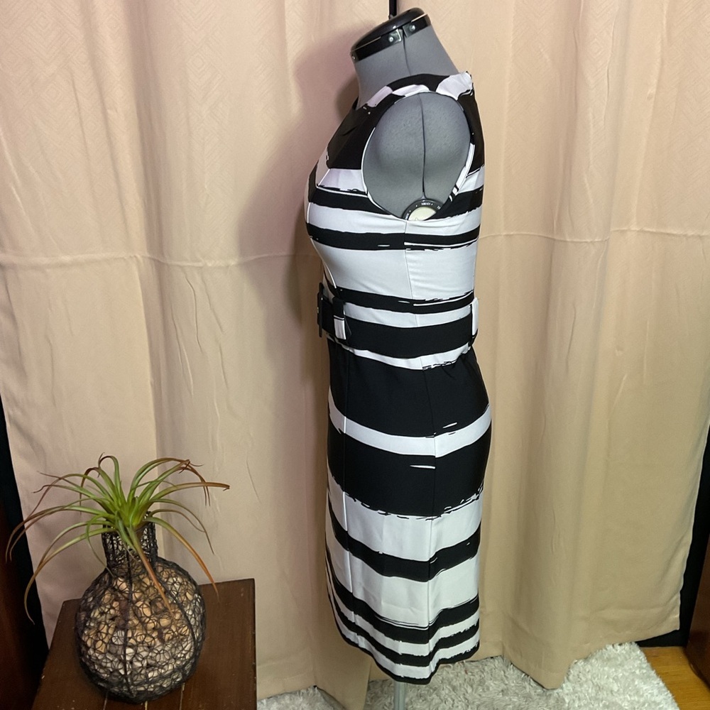 Voir Voir Black & White Striped Sheath Dress - Picture 4 of 11